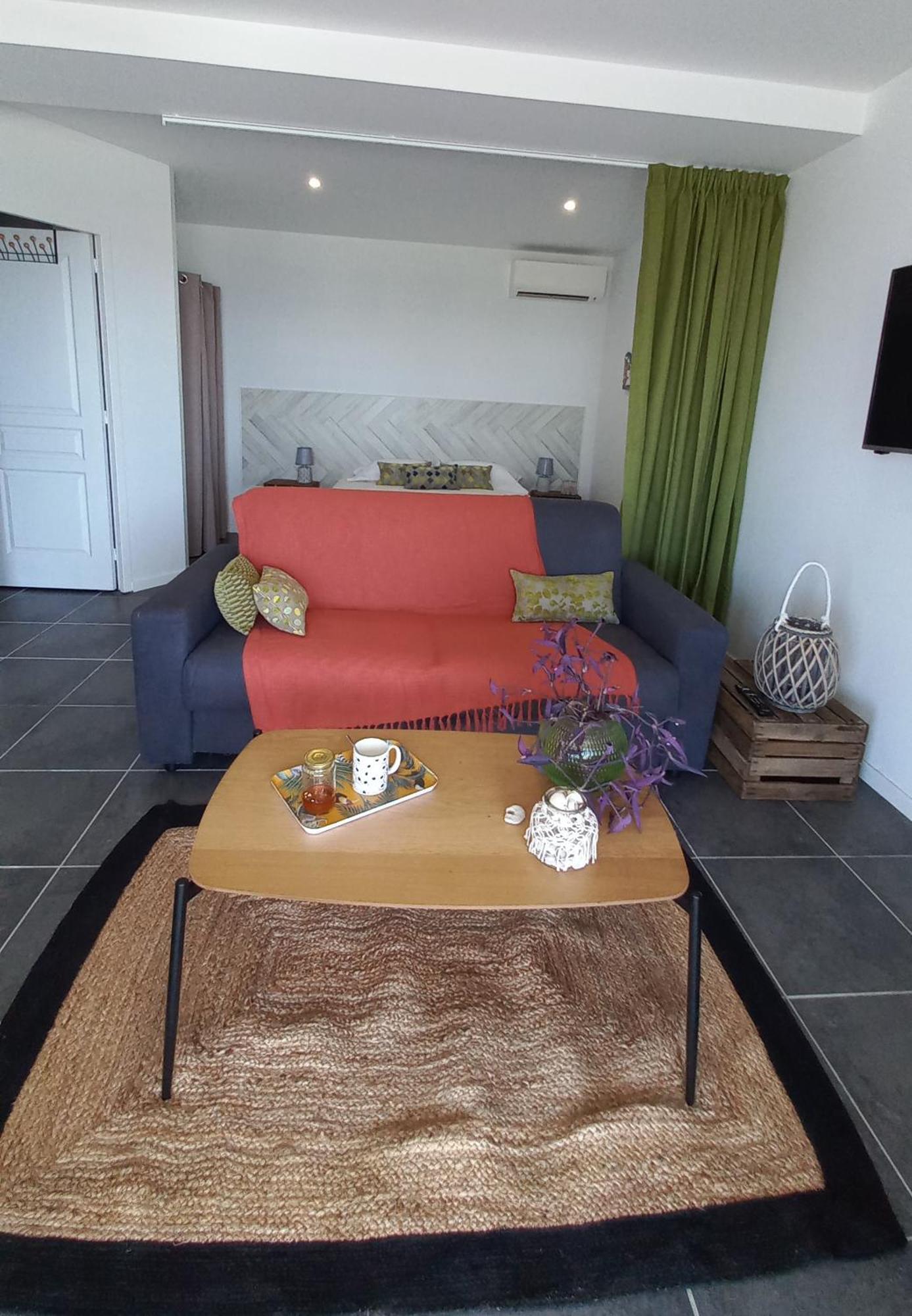 Logements Vue Mer Acces Piscine En Guadeloupe Bouillante Exterior foto