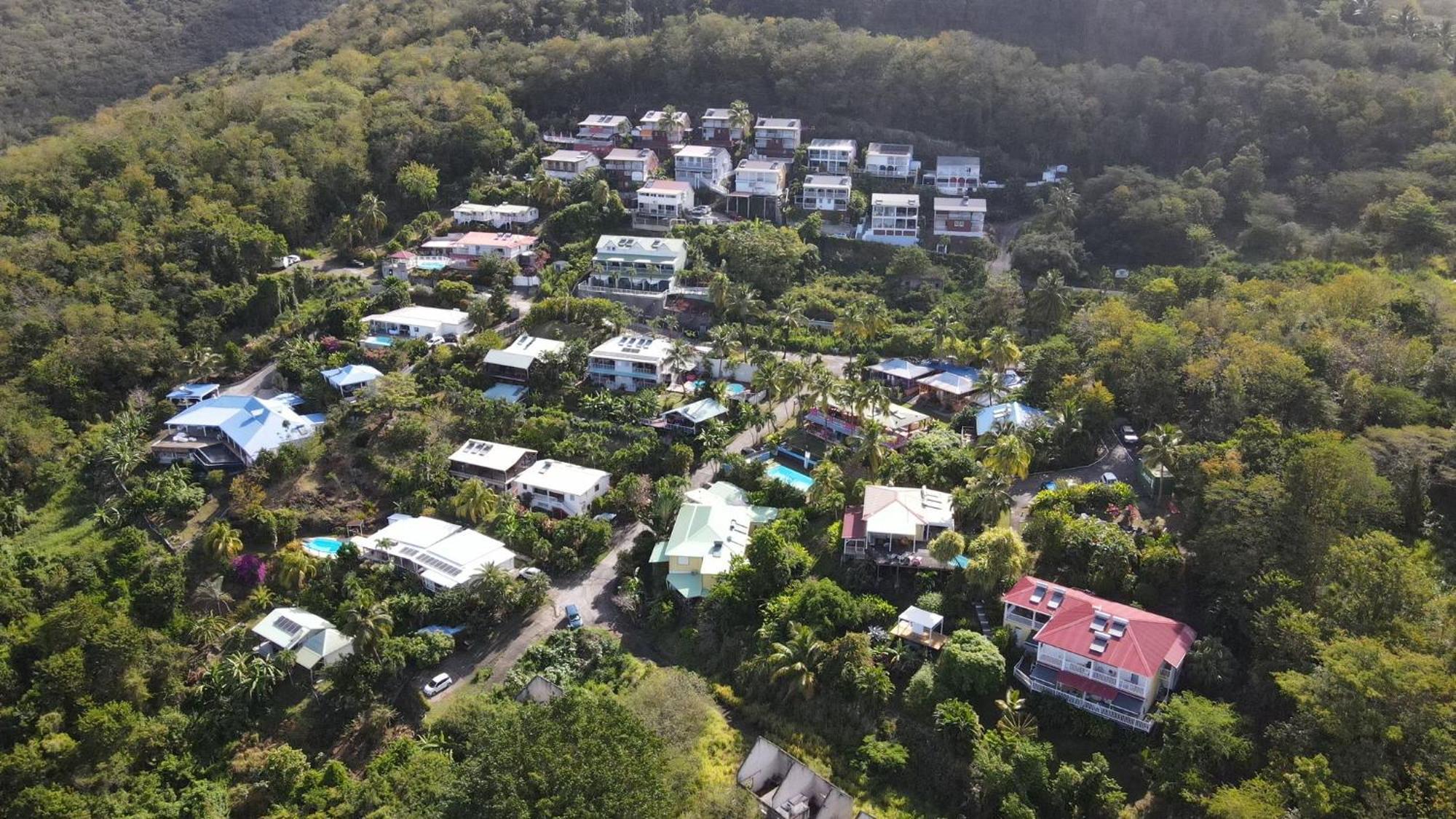 Logements Vue Mer Acces Piscine En Guadeloupe Bouillante Exterior foto